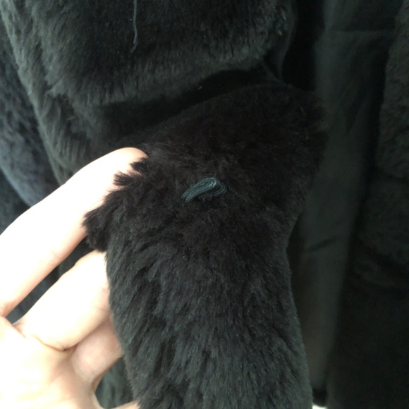 FAUX FUR FASHIONABLE JACKET - Picture 3 of 4